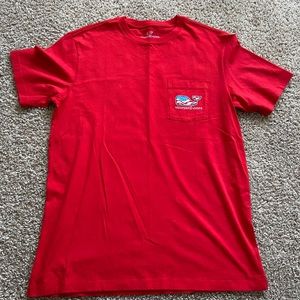 Vineyard Vines T-shirt